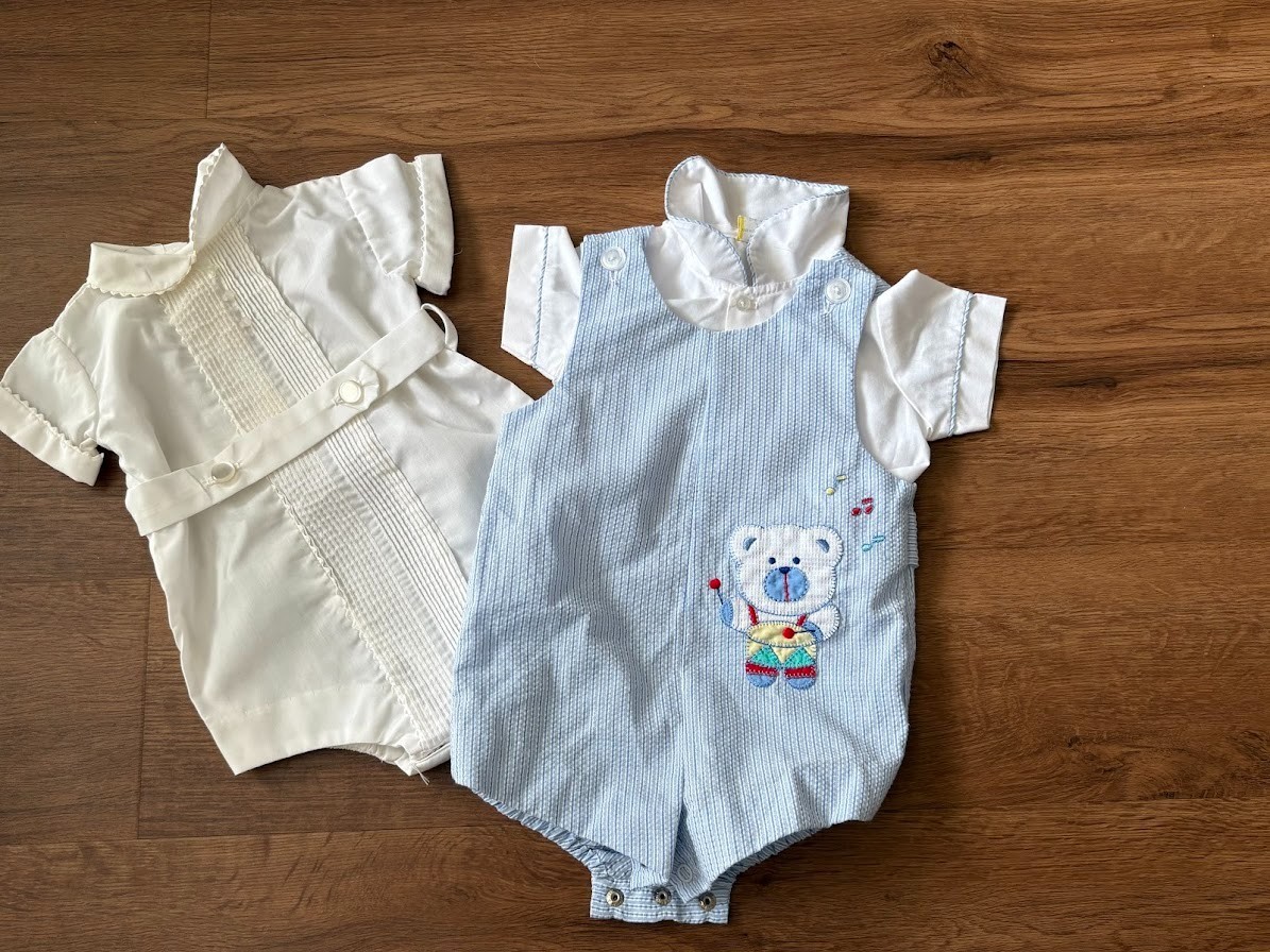 VINTAGE 0-3/3-6 month vintage Boys outfits x2 CI CASTRO&CO/Teddy romper set