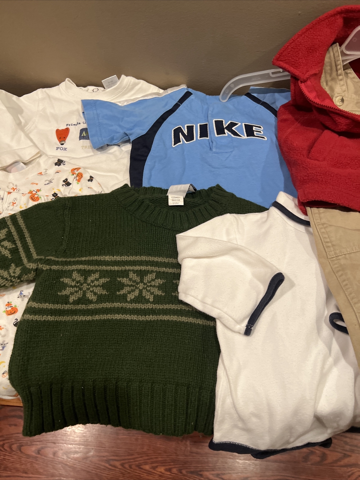10 Piece Toddler 6-12 M Lot Nike Gap Samara Bodysuit Overalls Sweater Shorts