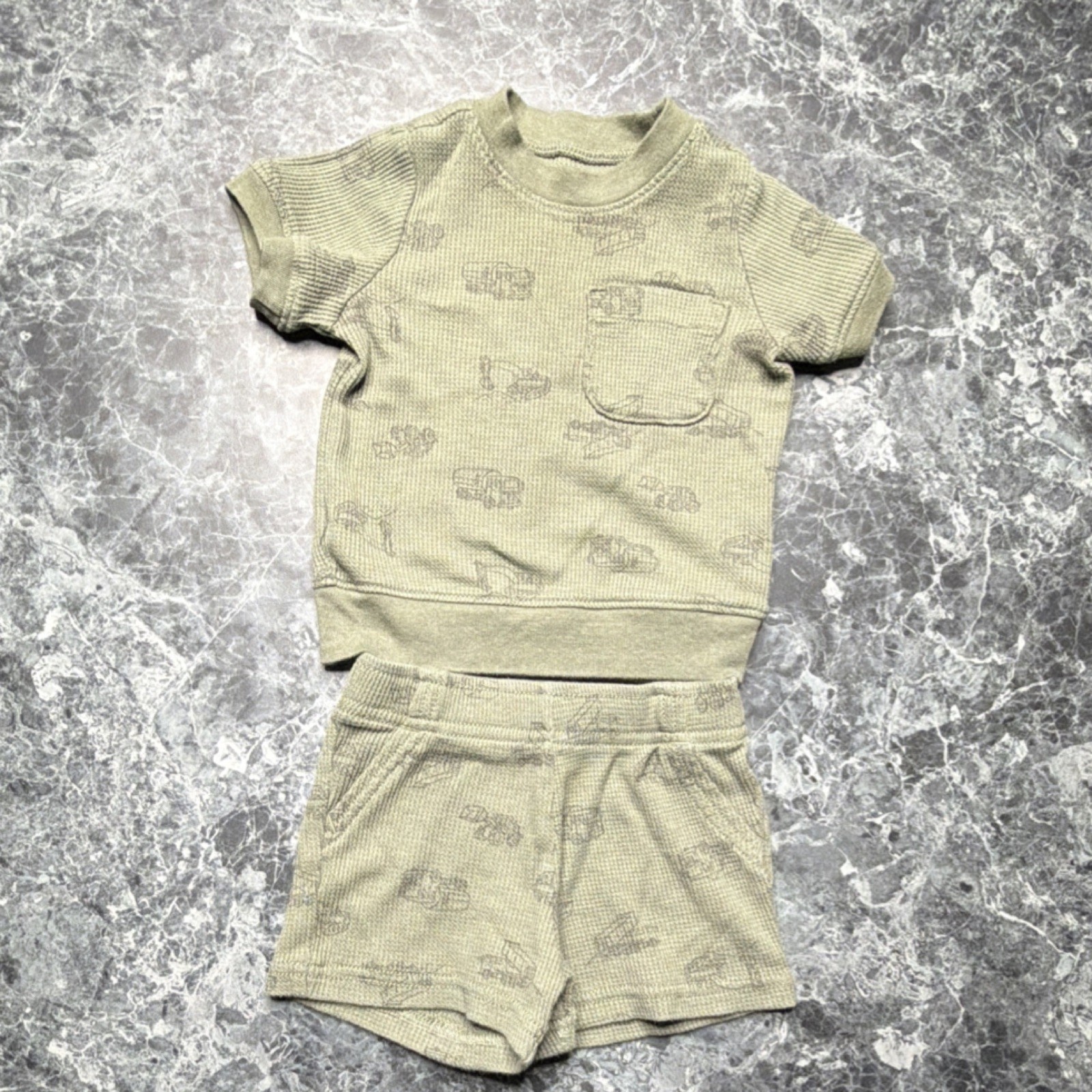 Carter’s 6 Months army green construction Print Cotton Shorts Set Outfit 2 Piece