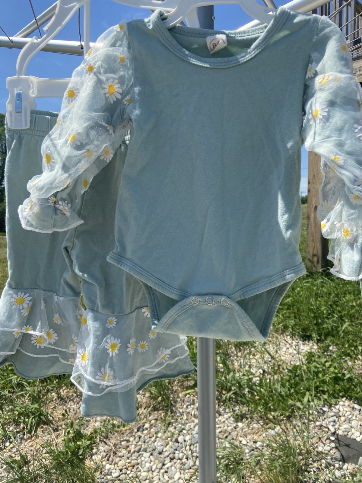 Girls 2-Piece Green Floral Mesh Long Sleeve Bodysuit & Pants Set Size 80