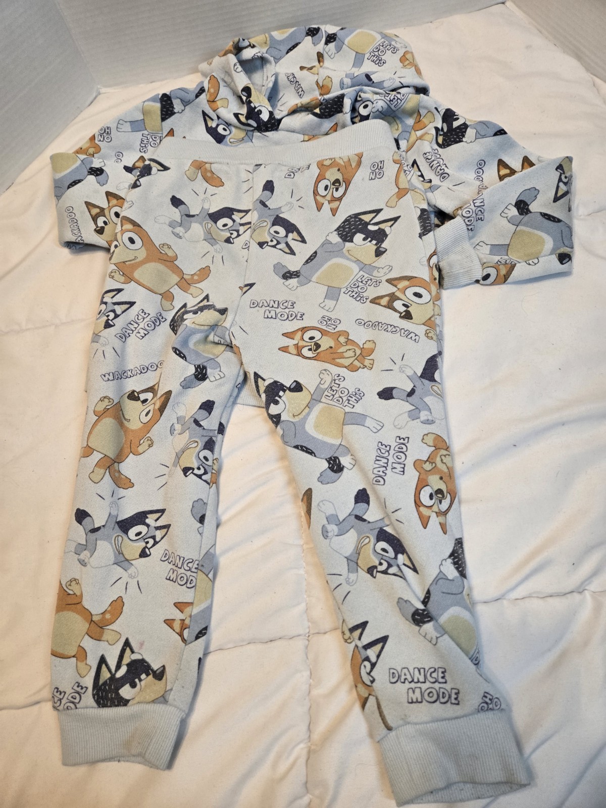 BLUEY Disney Hoodie Sweat Shirt Jogger Pants Boys 4T Toddler Set Outfit Girls
