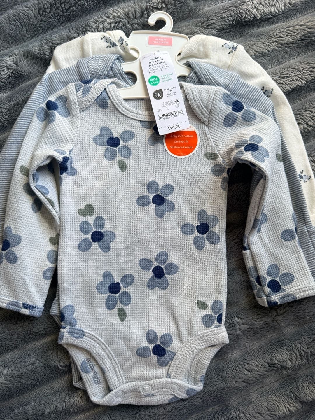 Carter’s & Cloud Island Bundle Set Total of 4 LS Bodysuits and 1 Pair Pants 0-3m