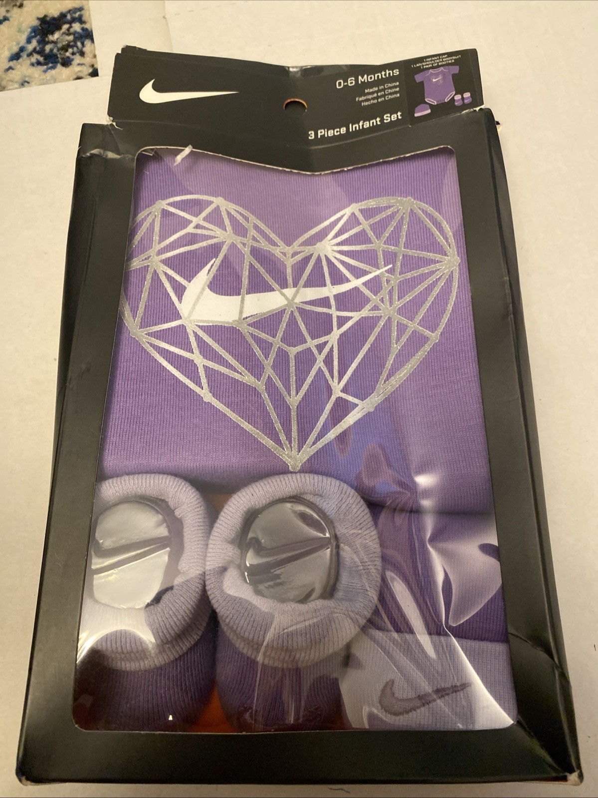 3 Piece Nike Baby Girls Outfit 0-6 Months Bodysuit Booties Headband Purple