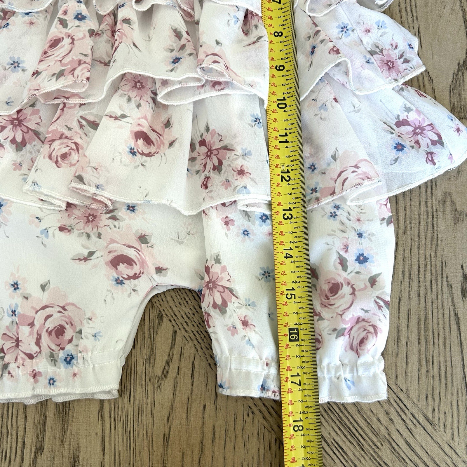 Edgehill Collection Baby Girl Size 6mo Pink One Piece Romper Chiffon Ruffles