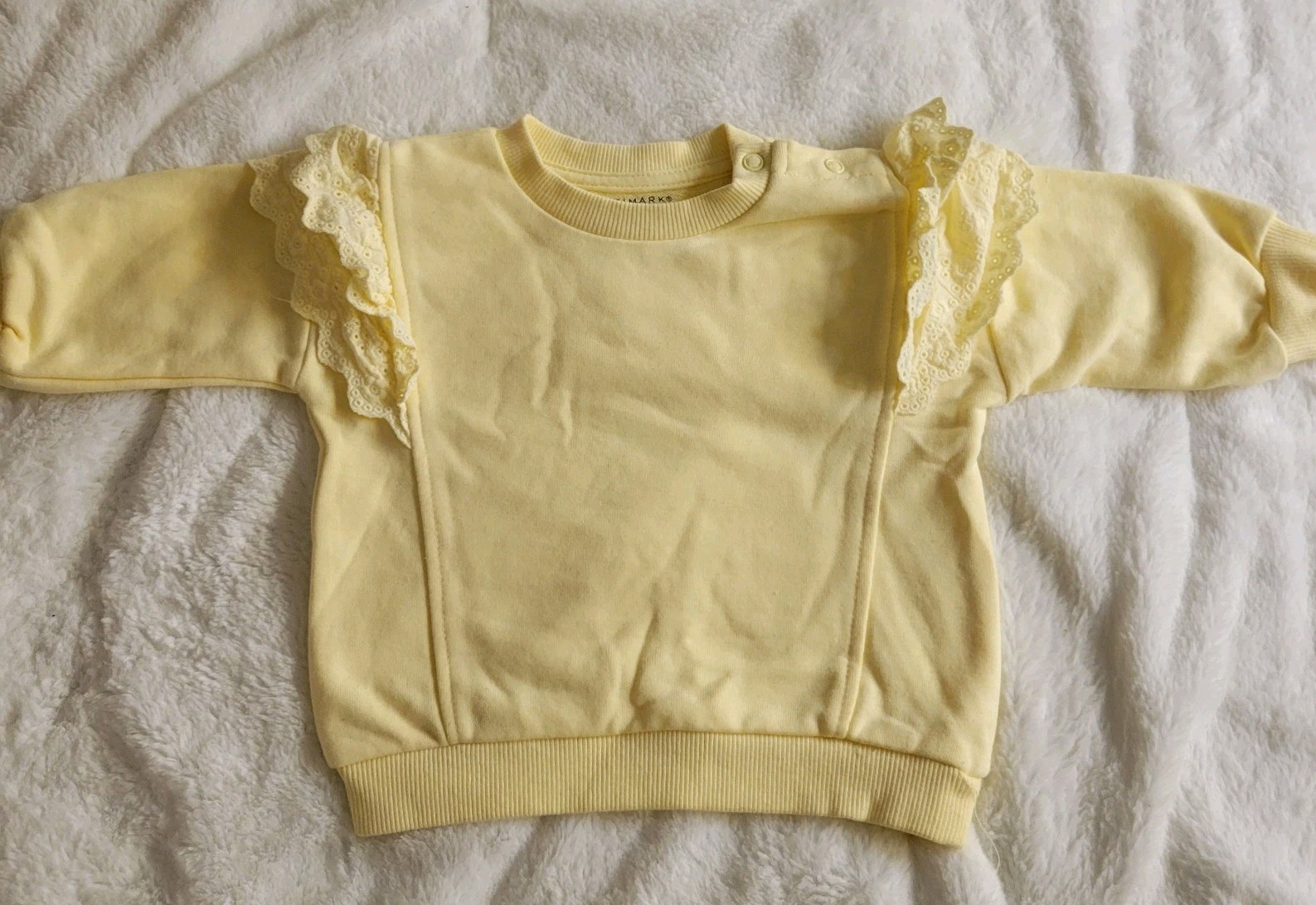 Primark Baby Girl Balloon Sleeve Crewneck Sweatshirt Yellow Size 3-6 Months