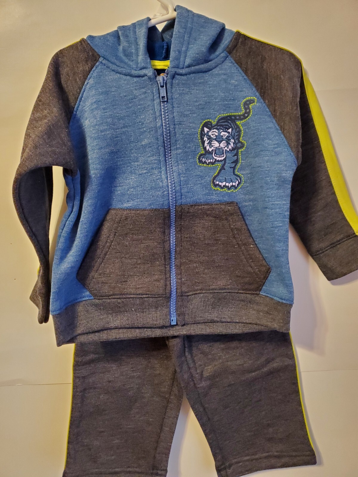 NEW! Baby Boys-Kids Headquarters 2-Piece Hoodie Outfit – Size 24 Mth