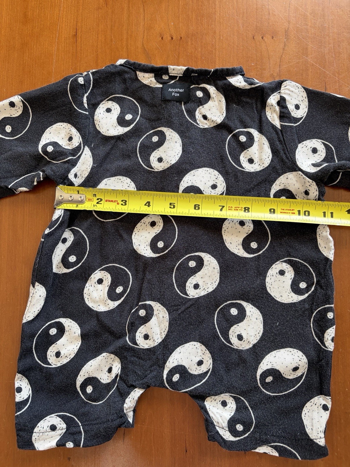 Another Fox EUC Black/Ivory Yin Yang Viscose Romper Org Cotton Bucket Hat-3-6Mos