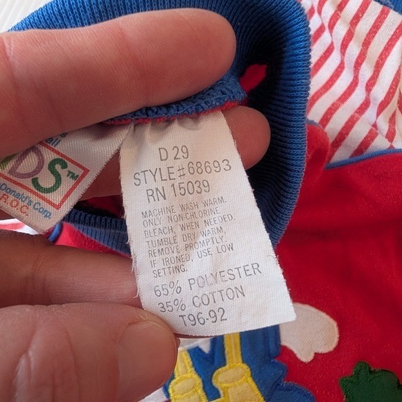 VINTAGE MCKIDS Kids Red & Blue Jogger Outfit with Hiking Dog Applique Size 24 Mo