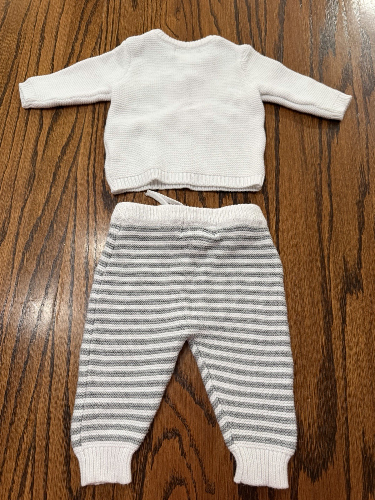 Rene Rofe Baby 0-3 Month White Gray Elephant 2 Pc Sweater and Striped Pants Set