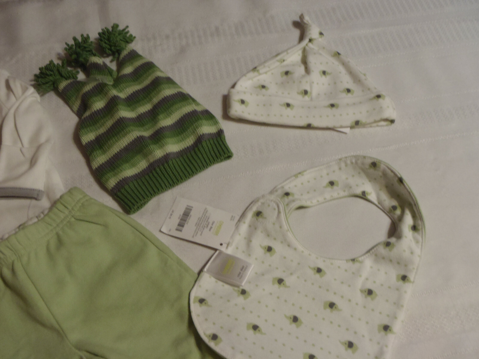 GYMBOREE Baby 0-3 Month Green Elephant Reversible Pants Hat Bib Bodysuit Set New
