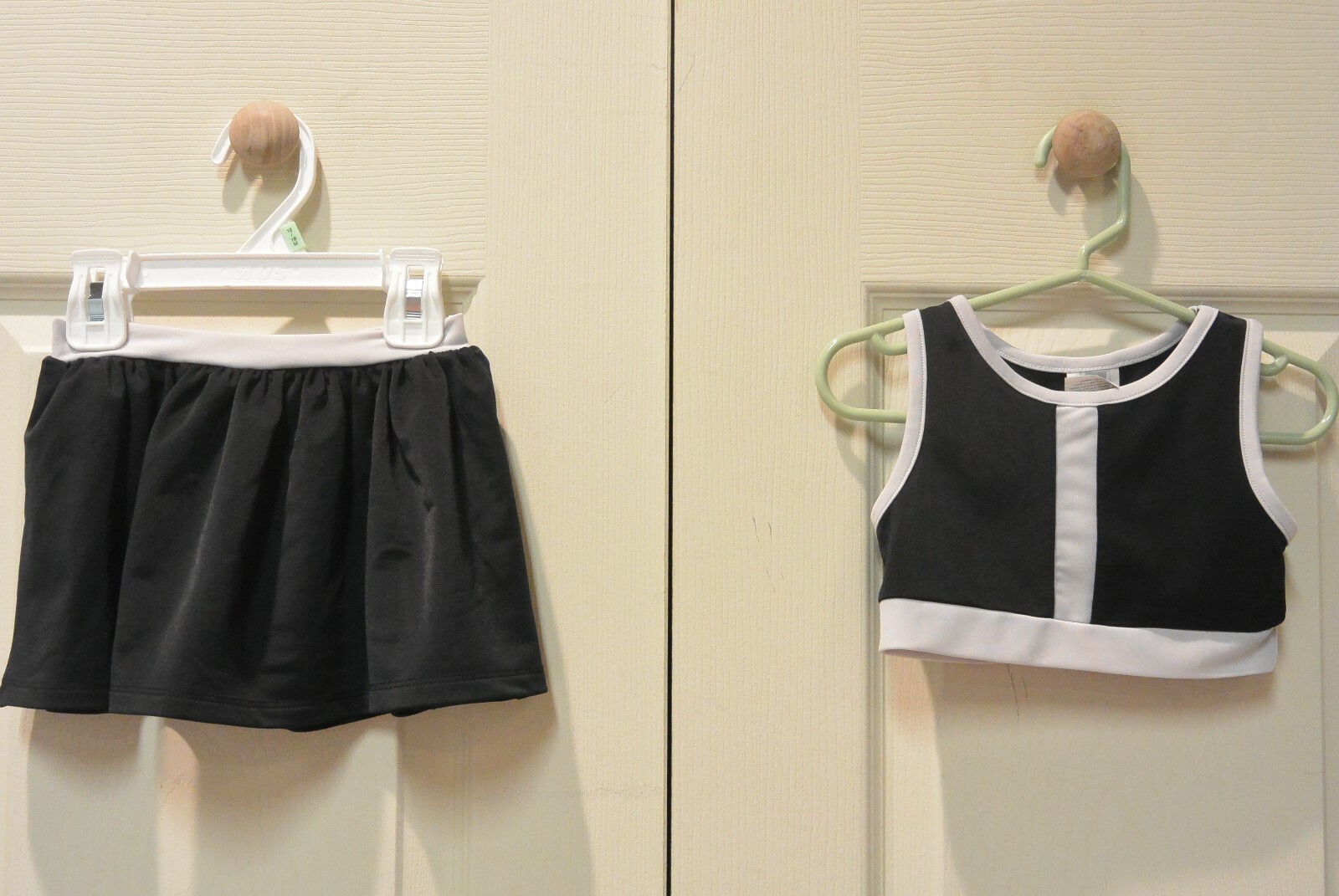 Amy Coe Black & White Midriff Shirt and Skirt Outfit Set Girls Toddler 3T