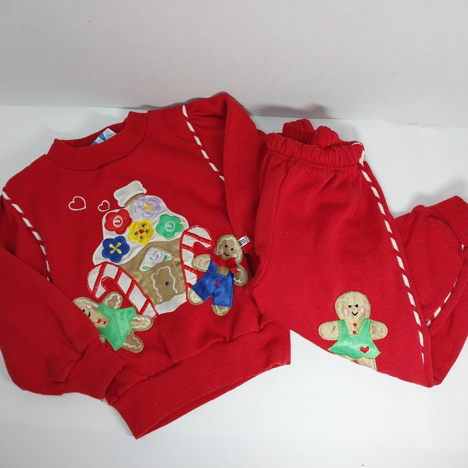 Vintage Joggles 2 Piece 2T Acrylic Outfit Red Sweats Christmas Gingerbread House