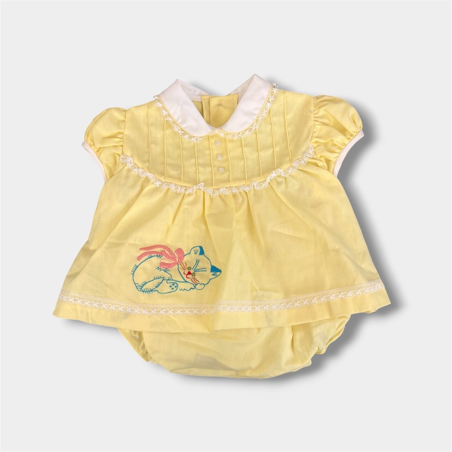 Vintage Cradle Togs Embroidered Cat Yellow Dress Set Lace Ruffle Small NWOT