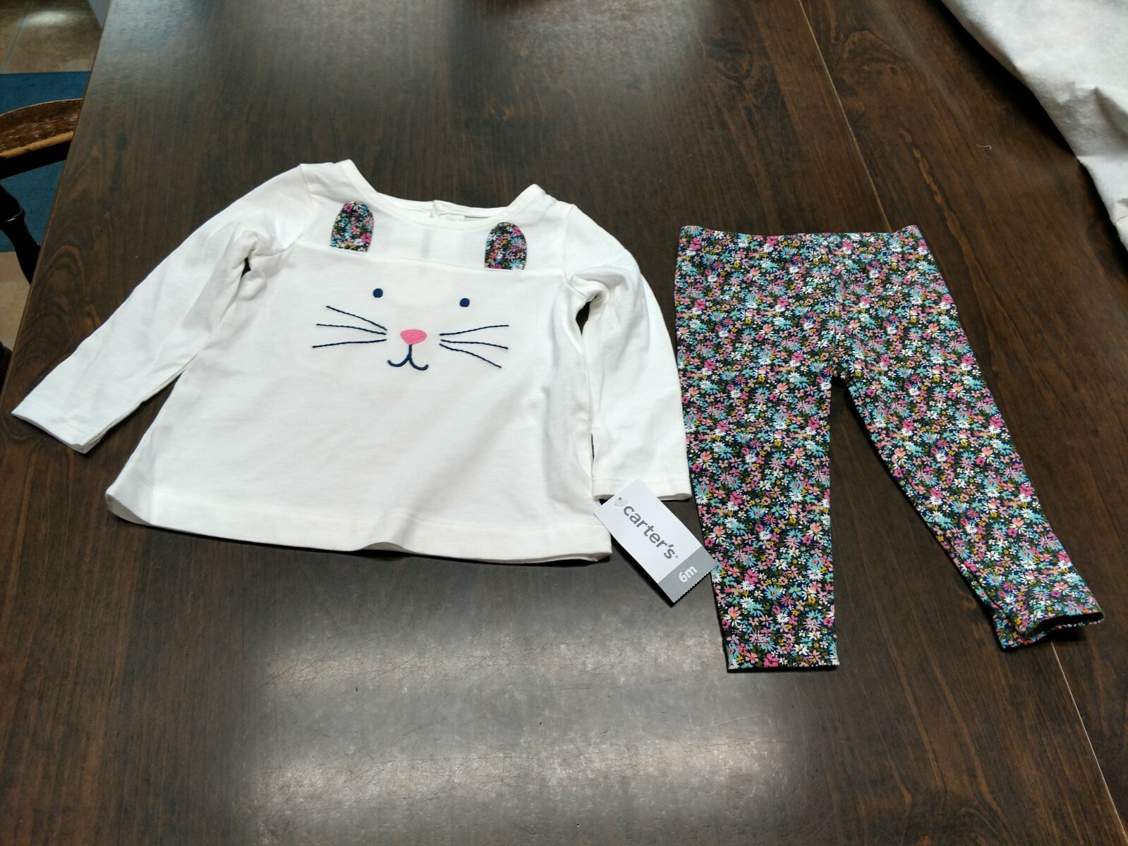 NWT Carter’s White Multi-Color Flowered Cat Outfit Size Girl’s 6 Months