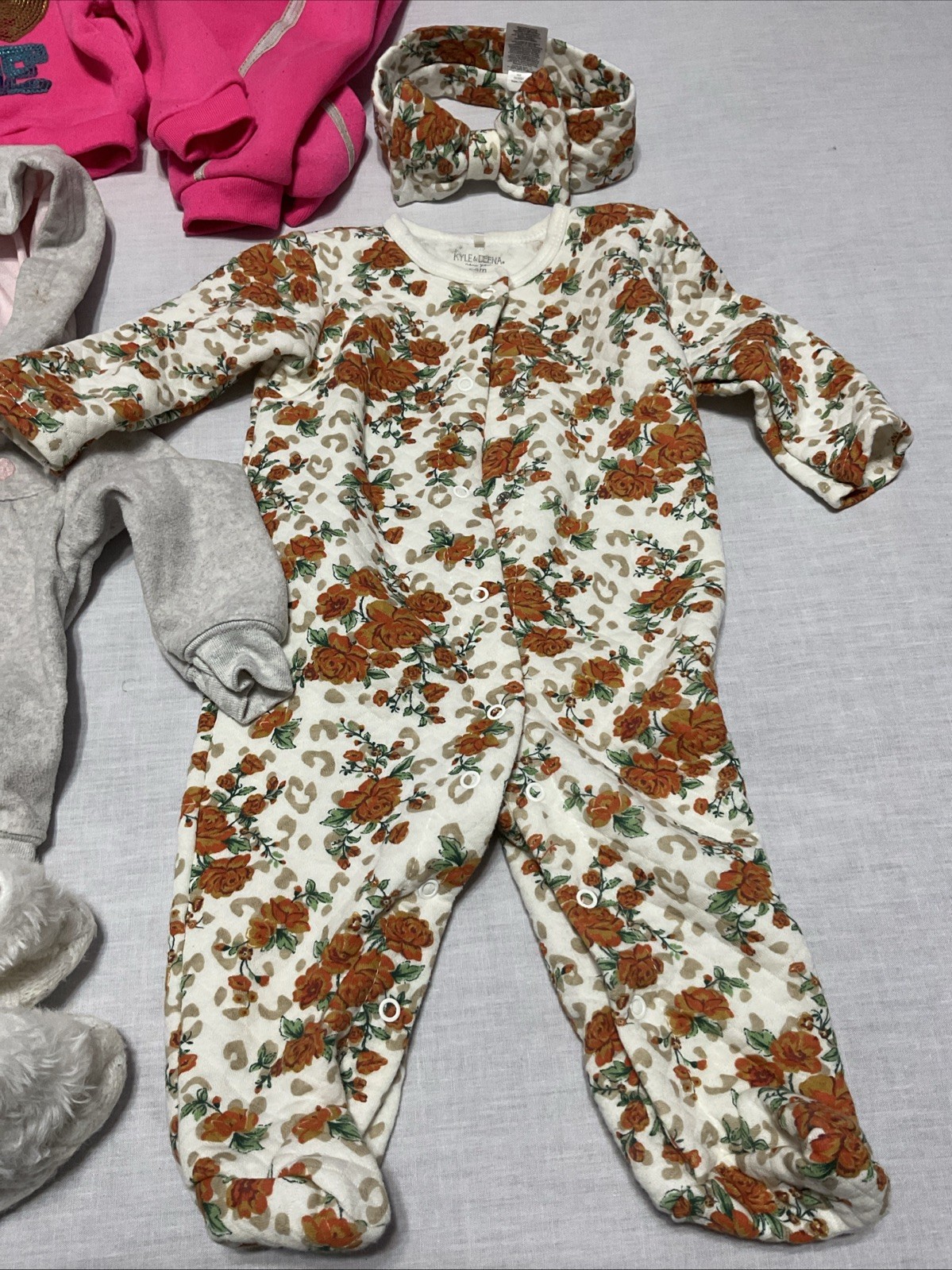 12 pc Lot Infant Girls Tops Bottoms Booties Hoodies 6-9 months