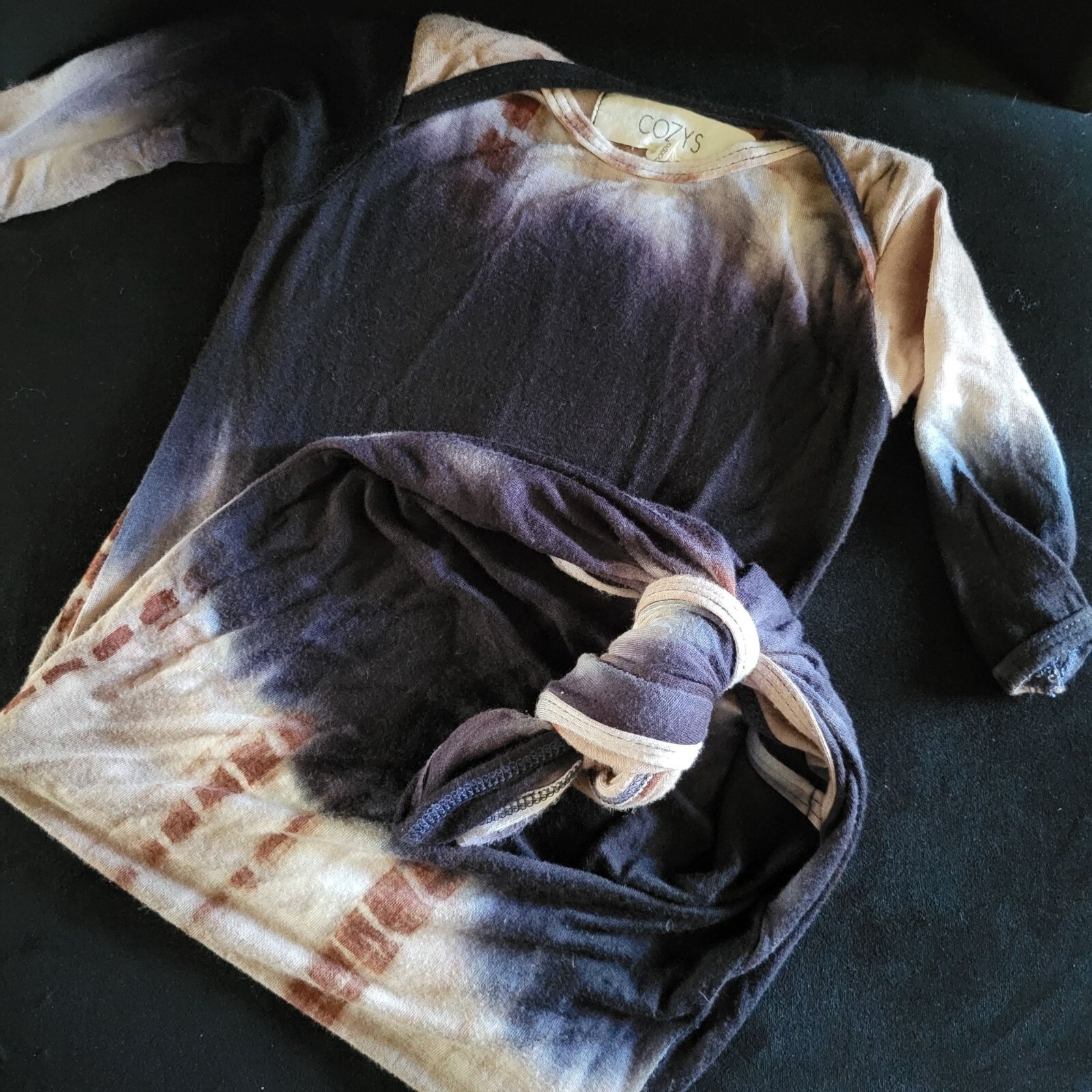 Cozy Blankets Black and Brown Tie Dye Knotted Baby Gown (0-3 months)