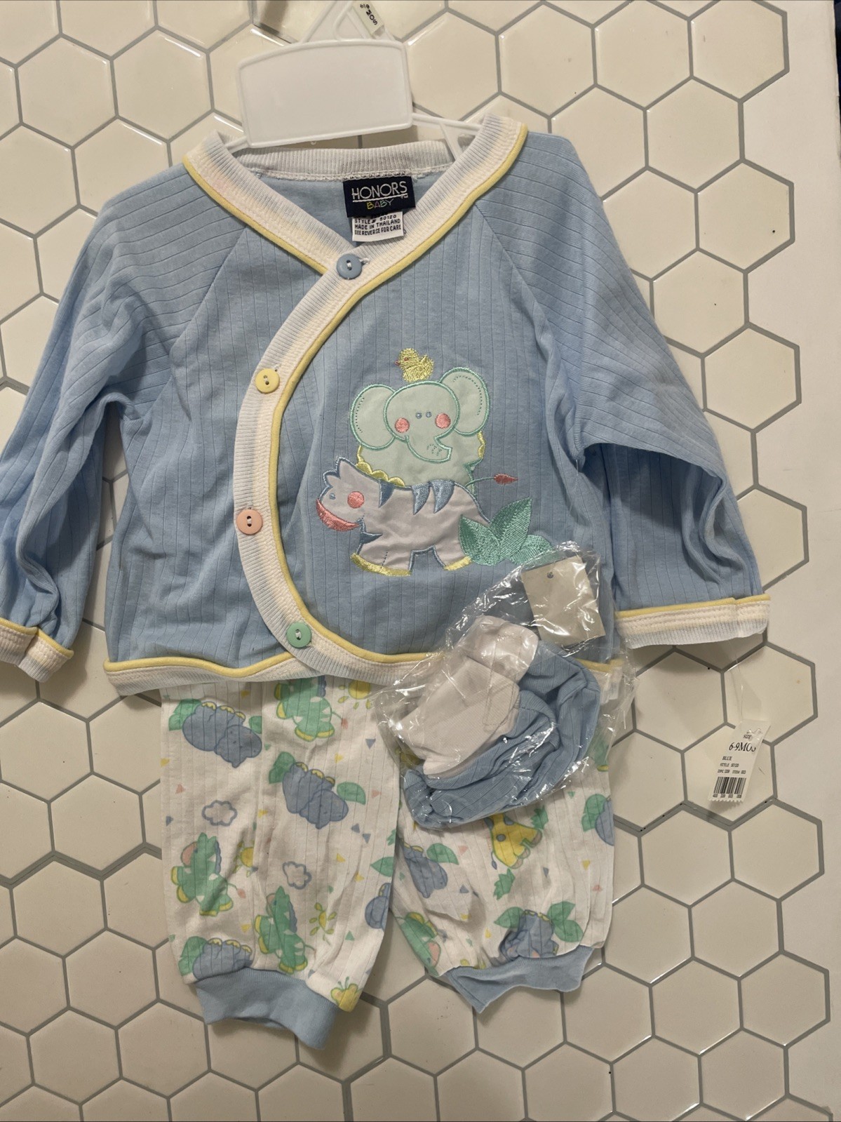 Honors Baby Vintage Ribbed 3pc Baby Boy 6-9 Months Set (003) With Booties