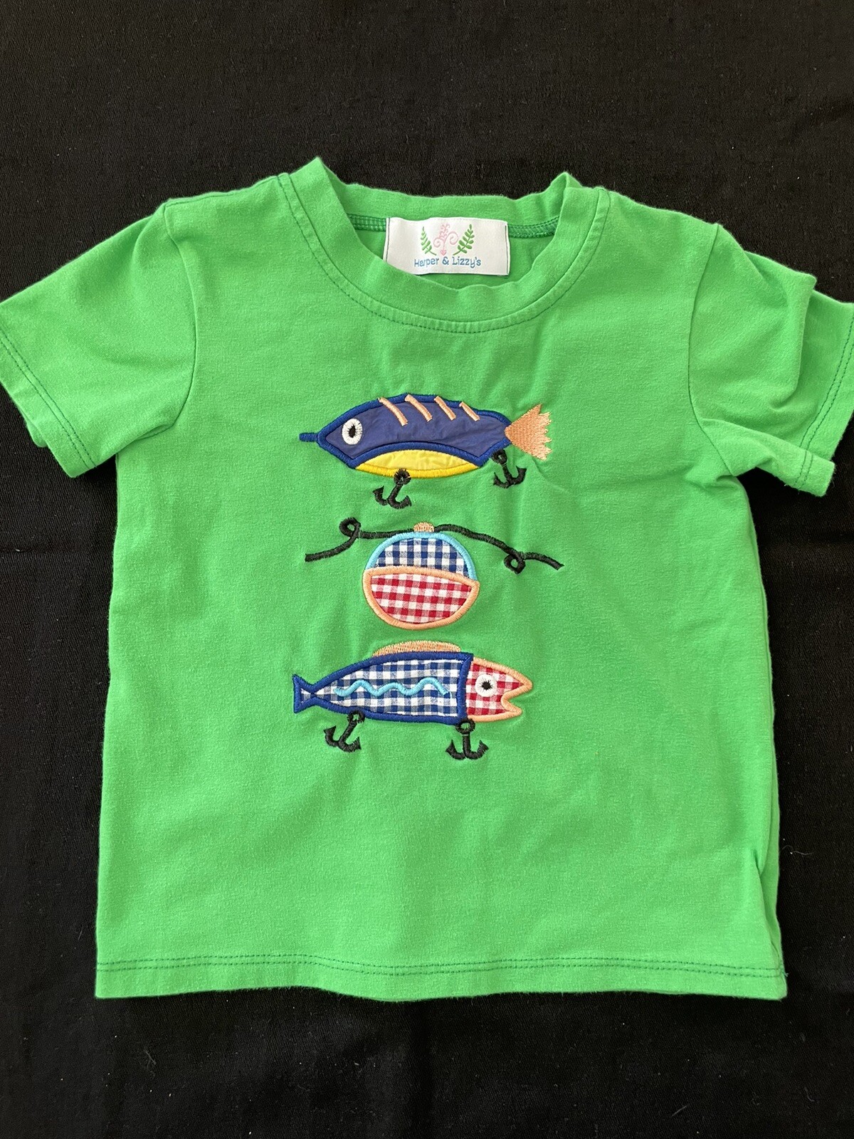 Harper & Lizzy’s EUC Green/Blue Fish Appliqué Cotton Top & Shorts – 24 Mos