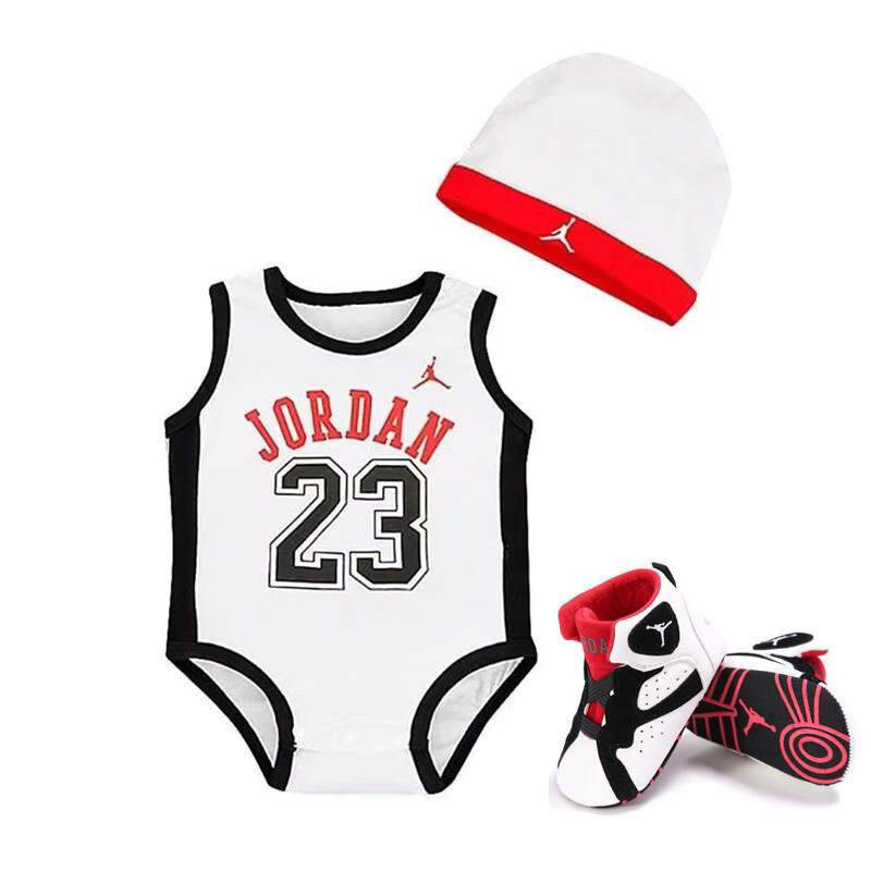 Baby Romper, 3pc set. Shoes, Romper, cap. Size 13cm age 12-18 months
