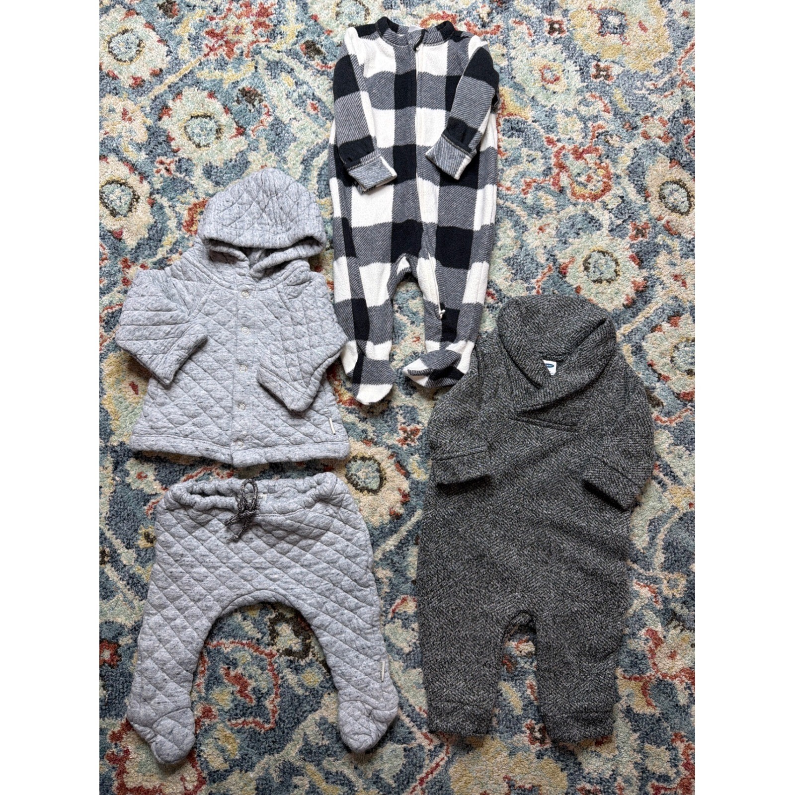 Old Navy Sticky Fudge Bundle Boys 0-3M Grey Black Plaid Quilted Romper EUC
