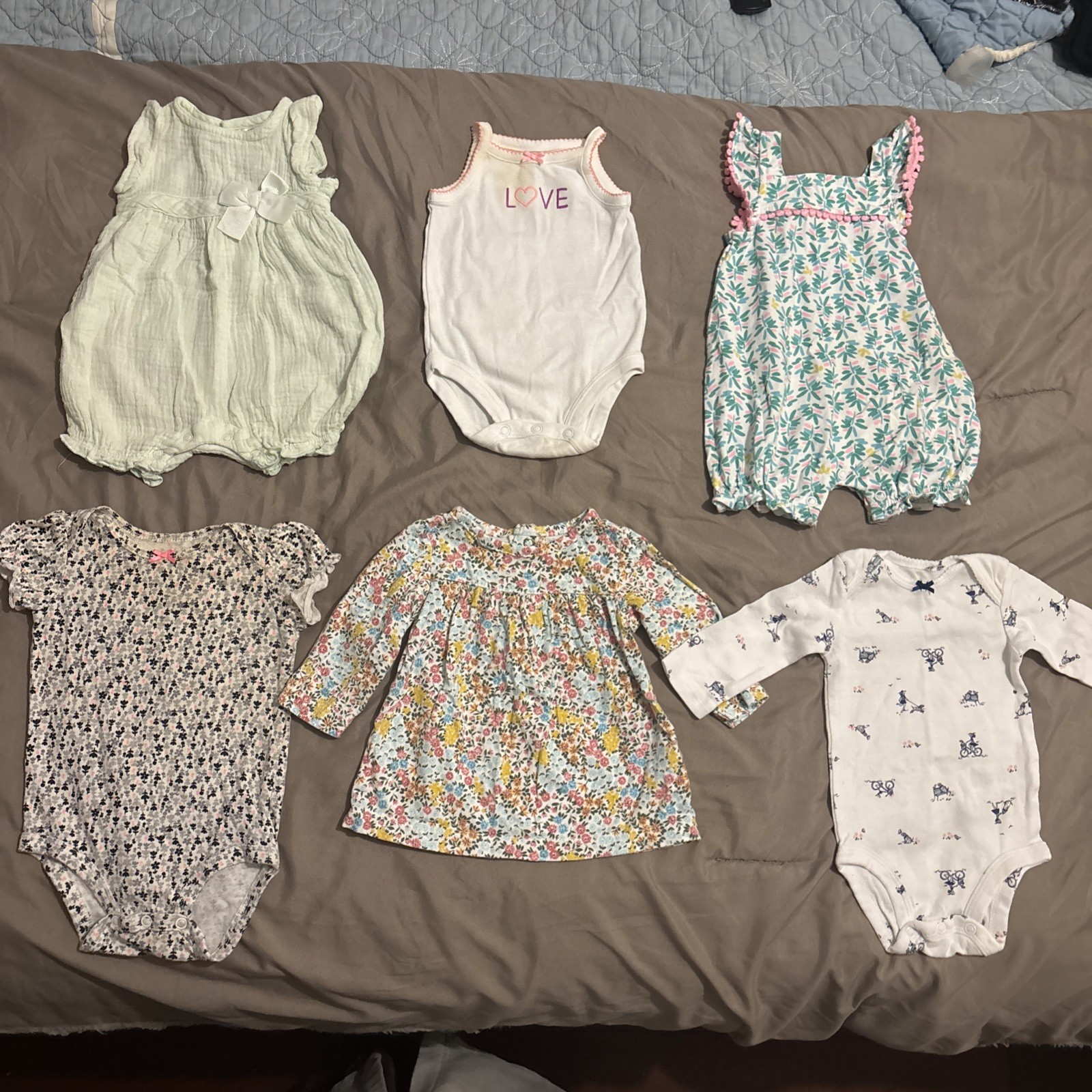 Carter’s Infant Baby’s Girl Bundle Clothing 3 Months Floral And Solid Prints