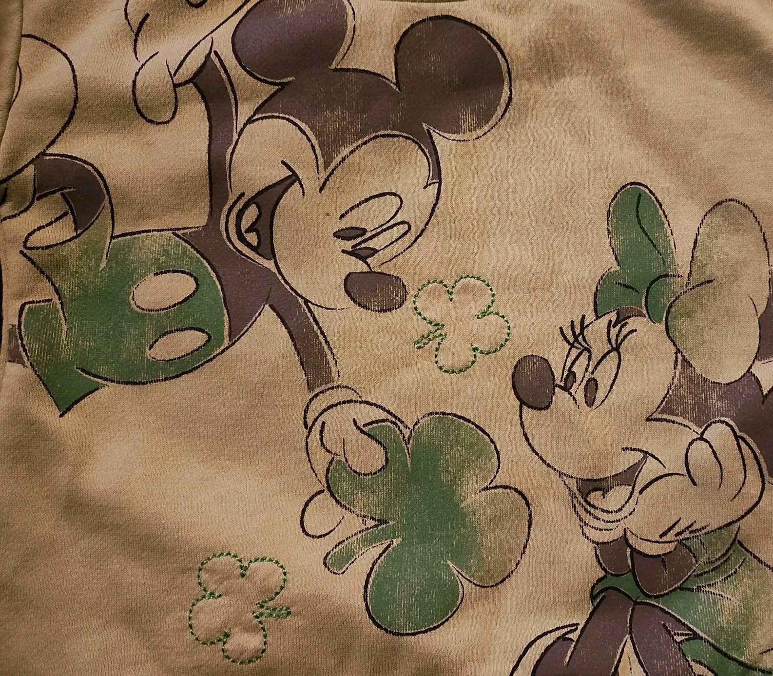 Disney Minnie & Mickey St Patrick’s Day Green set BNWT 18 months FREE SHIPPING!