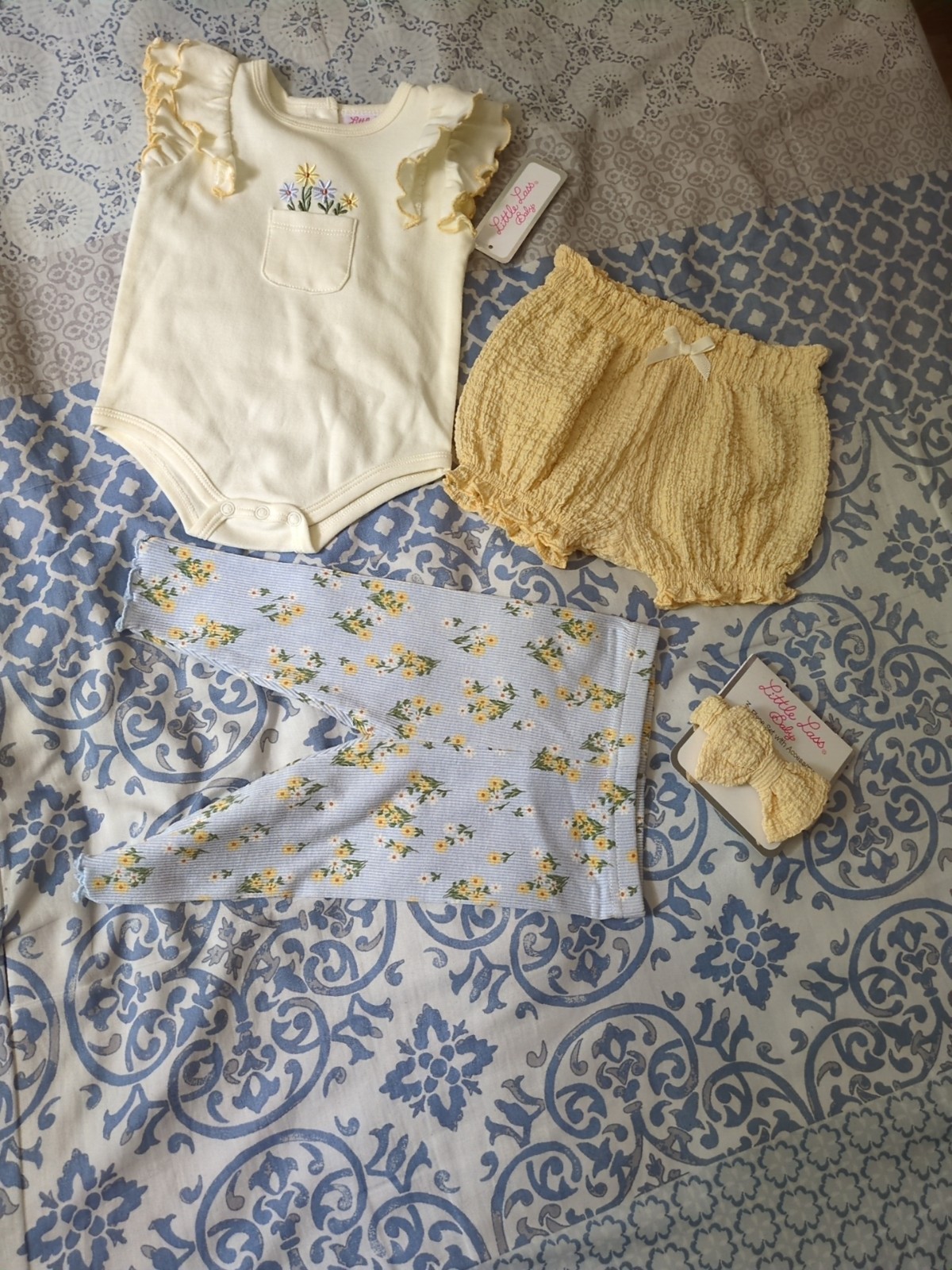 Little Lass Baby 3PC Yellow Bodysuit/Shorts Light Blue Floral Leggings 3/6M