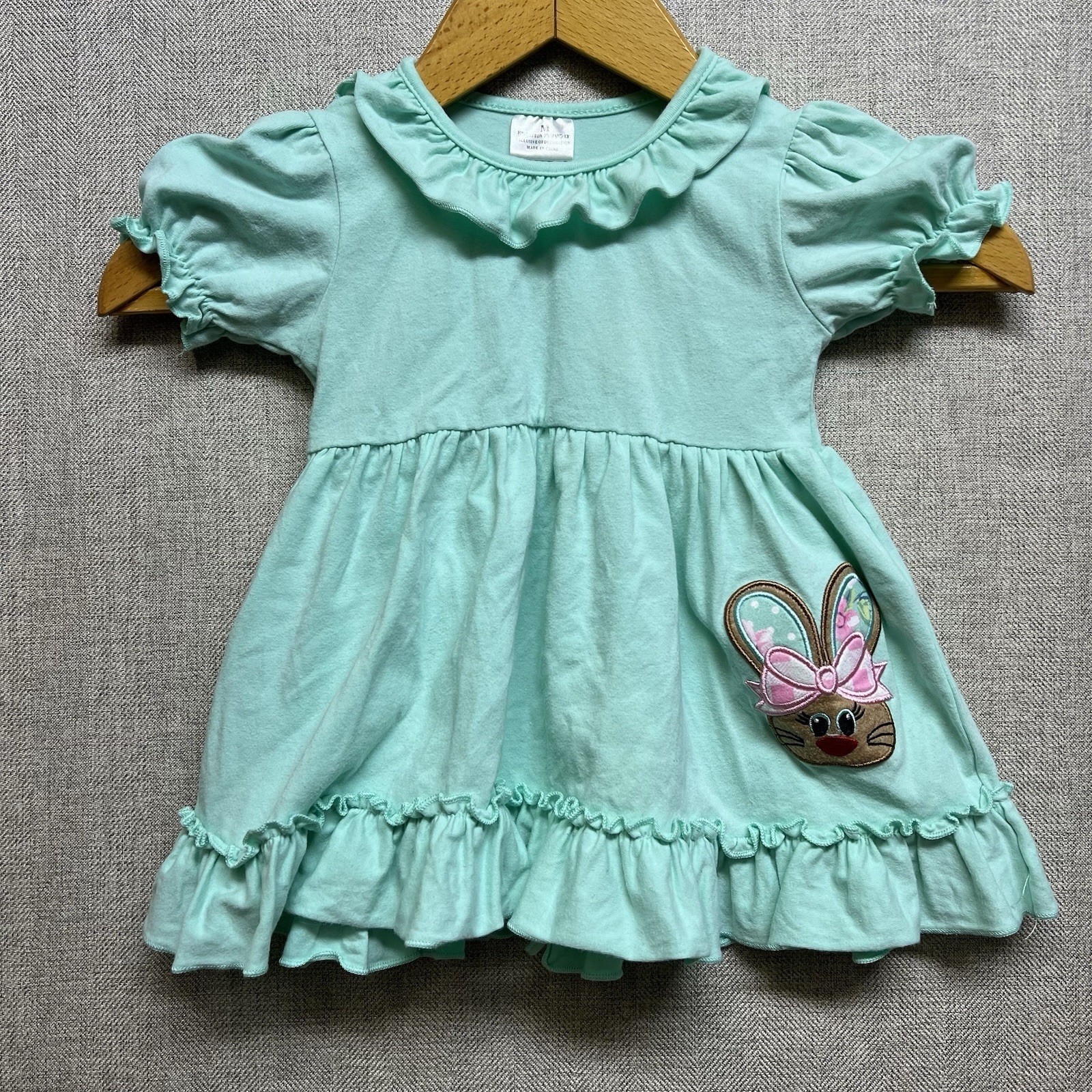 Little Girl’s Easter Bunny Tunic Ruffled Legging Appliqué Med Read Measurement