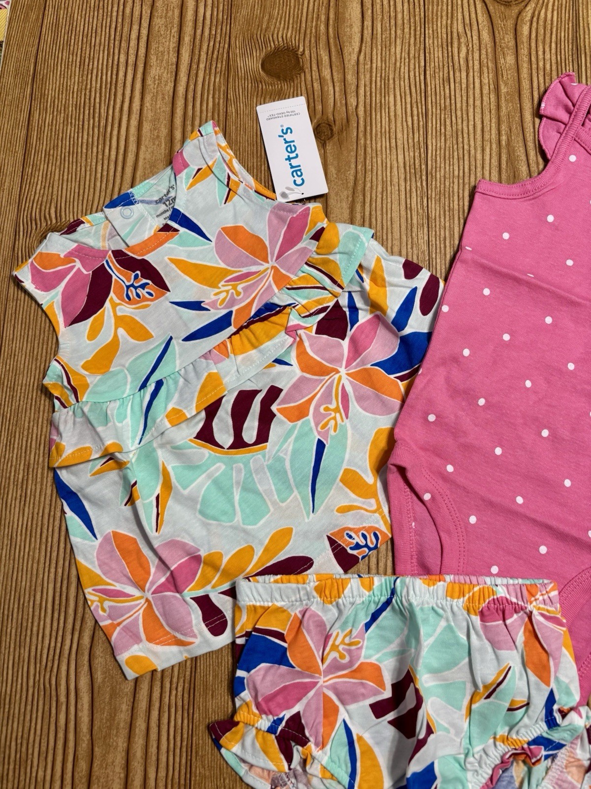 Carter’s Baby 3 Piece T-Shirt Pink Bodysuit & Shorts Set Size 12 M -NWT -NEW