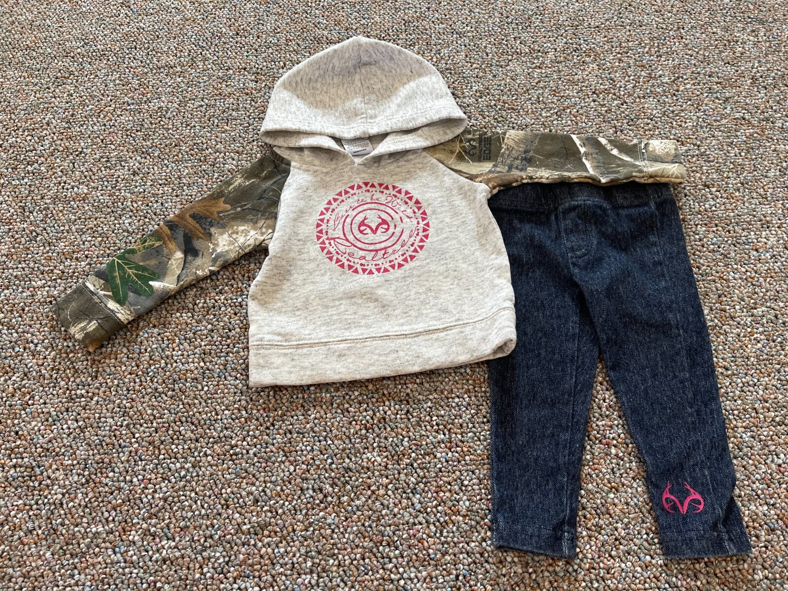 RealTree Girls Gray & Camo Hoody with Faux Denim Leggings 3-6M