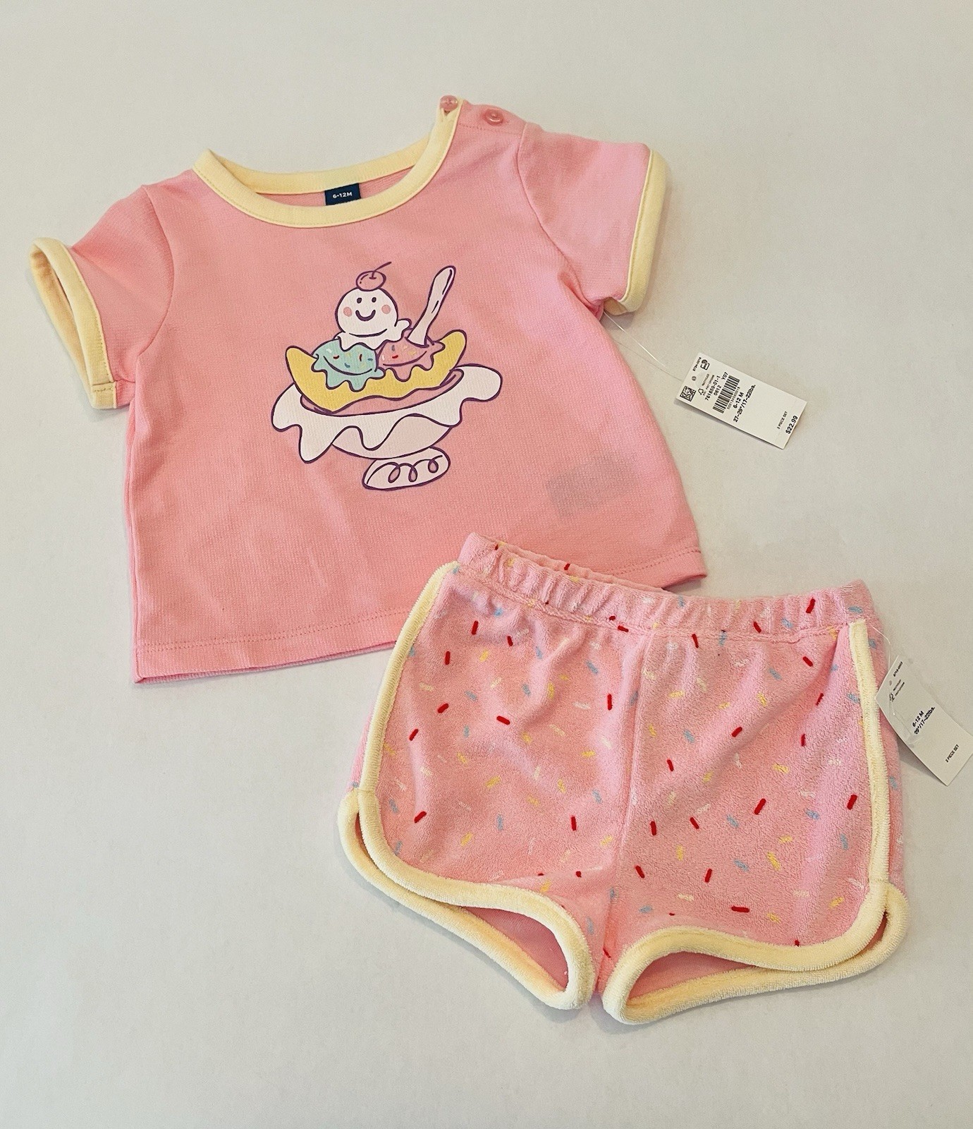 Old Navy Baby Girl 6-12 Months Shorts Shirt 2 PC Set Cute Ice Cream Outfit New