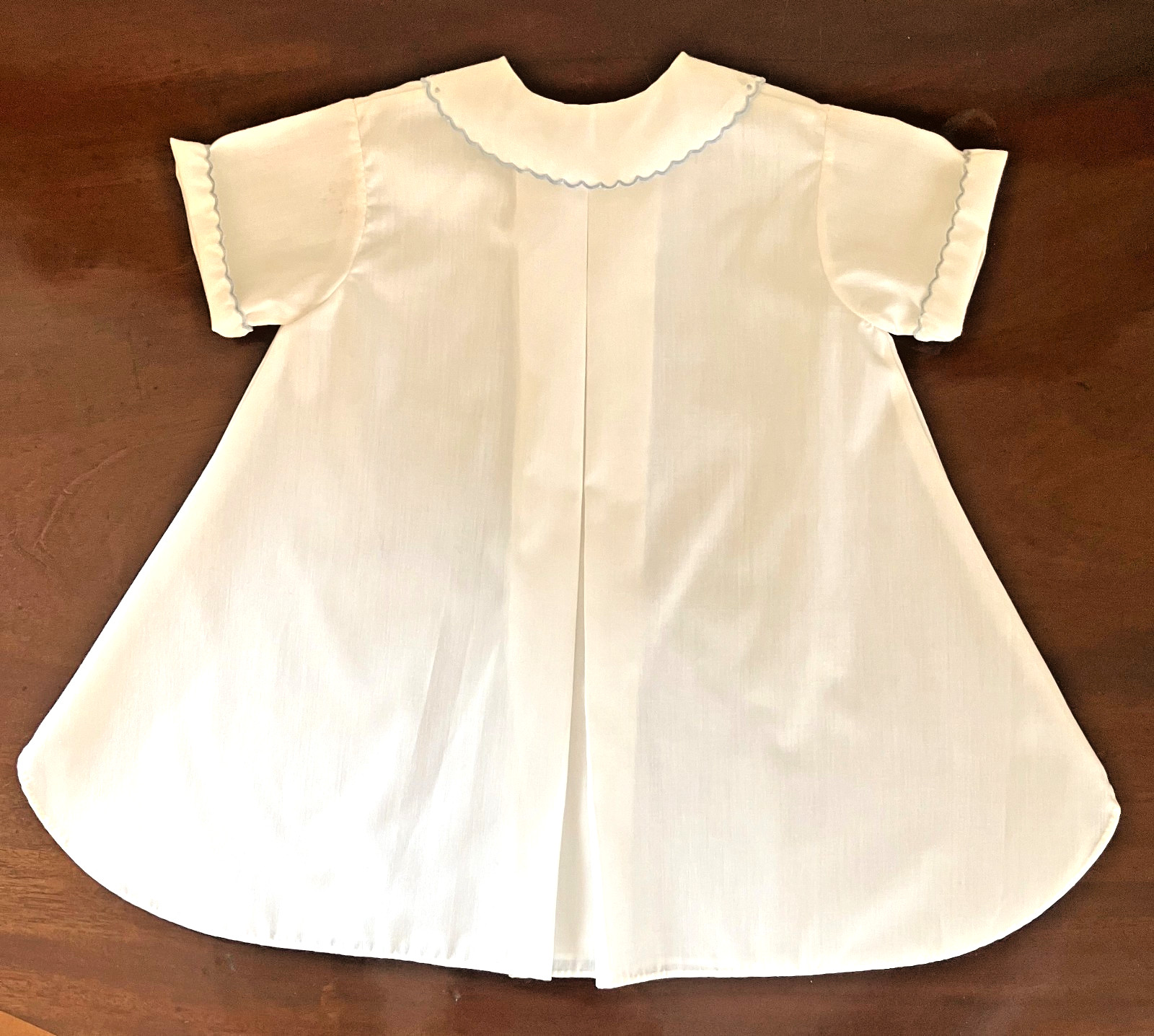 Feltman Brothers NB Boys Daygown White, Hand Embroidered in Blue, Signal Flags
