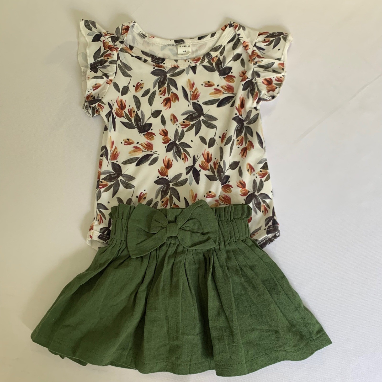 SHEIN Bodysuit Skirt Set Baby Girls 68 Green Floral Flutter Sleeve Boho Fall