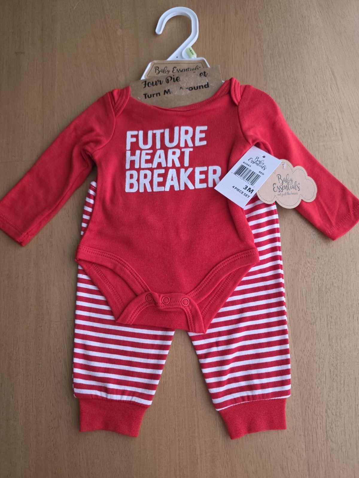 Baby Essentials Outfit Size 3m Future Heart Breaker 4pc Bodysuit Pants Hat Socks