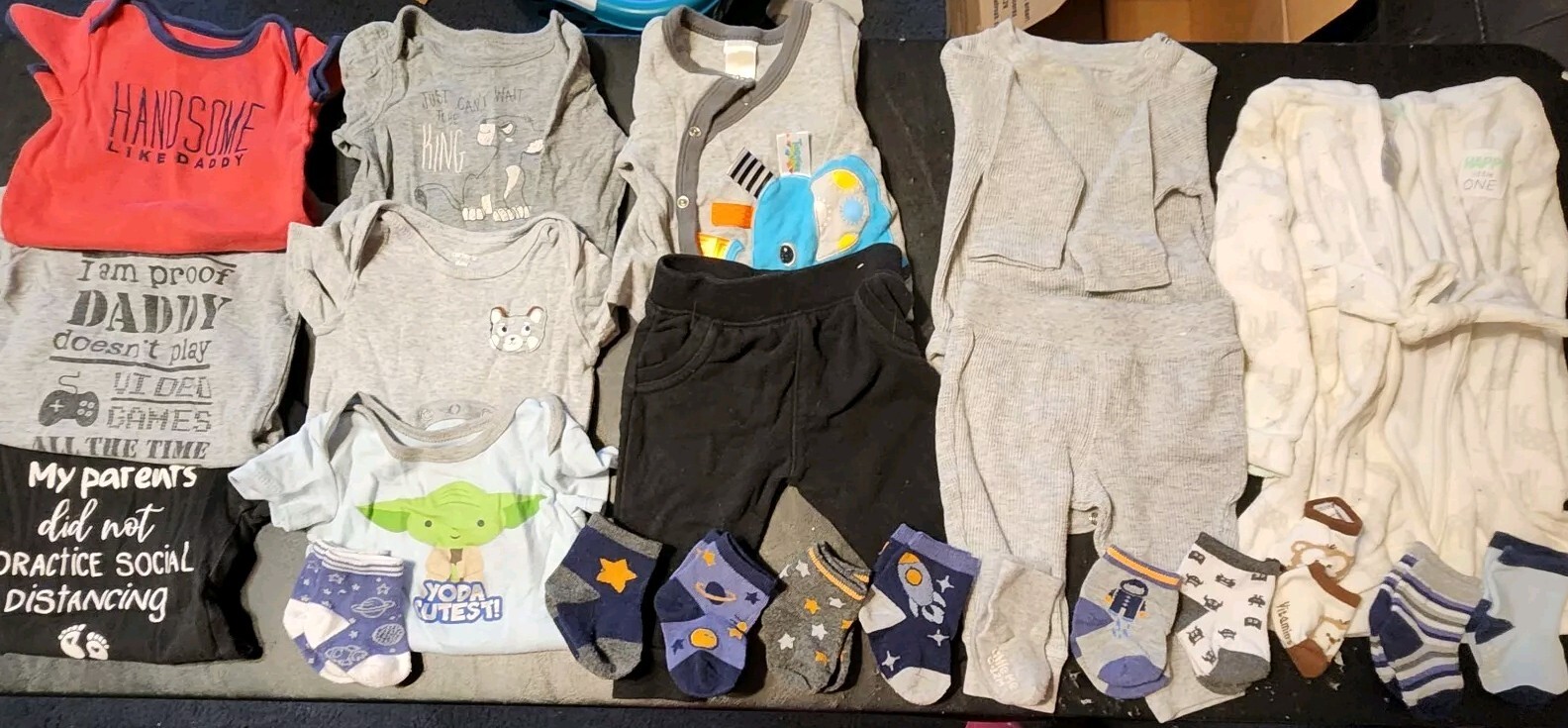 Baby Boys 21 Pc. Clothes Lot Size 0-9 Months All Seasons Carters & more