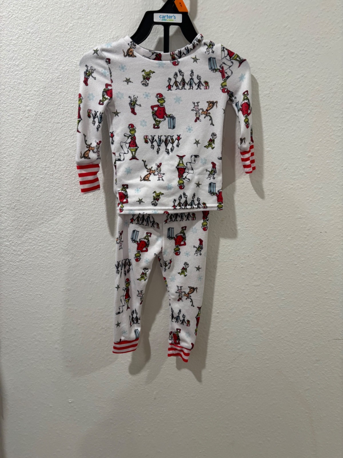 Christmas Dr Seuss The Grinch red green white pajama set size 12 months