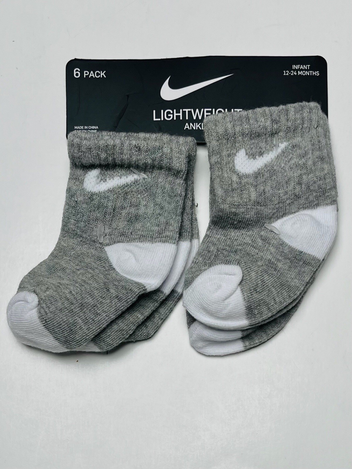 AIR NIKE JORDAN baby boys 3 pc gift set Bodysuit & Socks 0-9 Months GREY