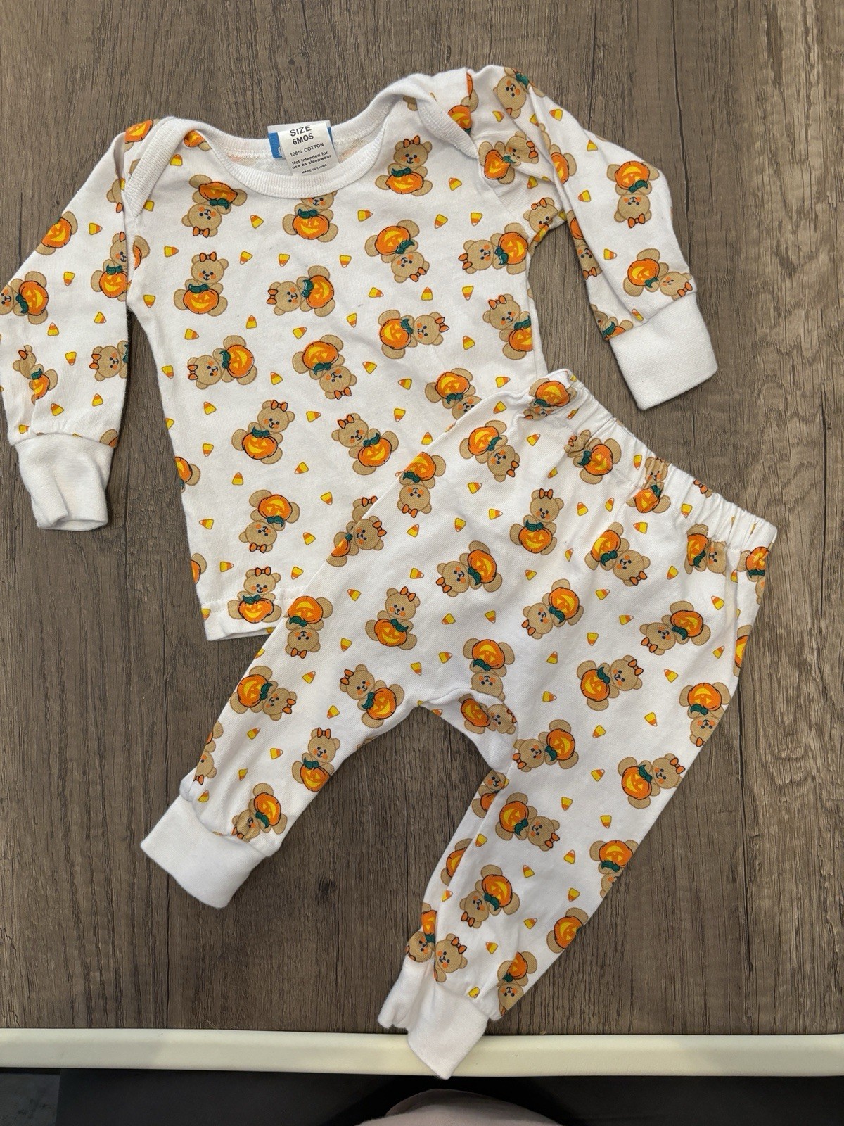 Vintage 90s Baby B’Gosh Oshkosh Halloween Fall Pumpkin Bear Outfit Set 6M