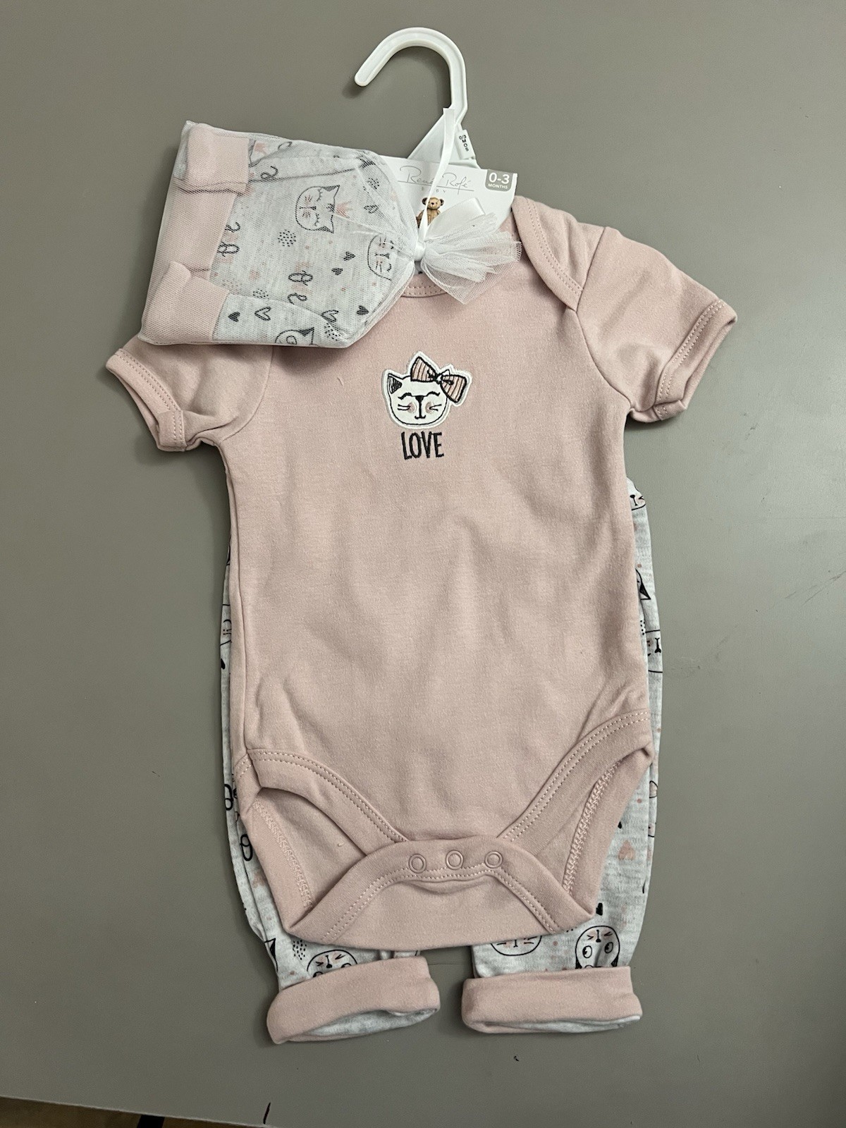 Rene Rofe Baby Girl 4 Pc Outfit Set Bodysuit Pants Socks 0-3M NWT