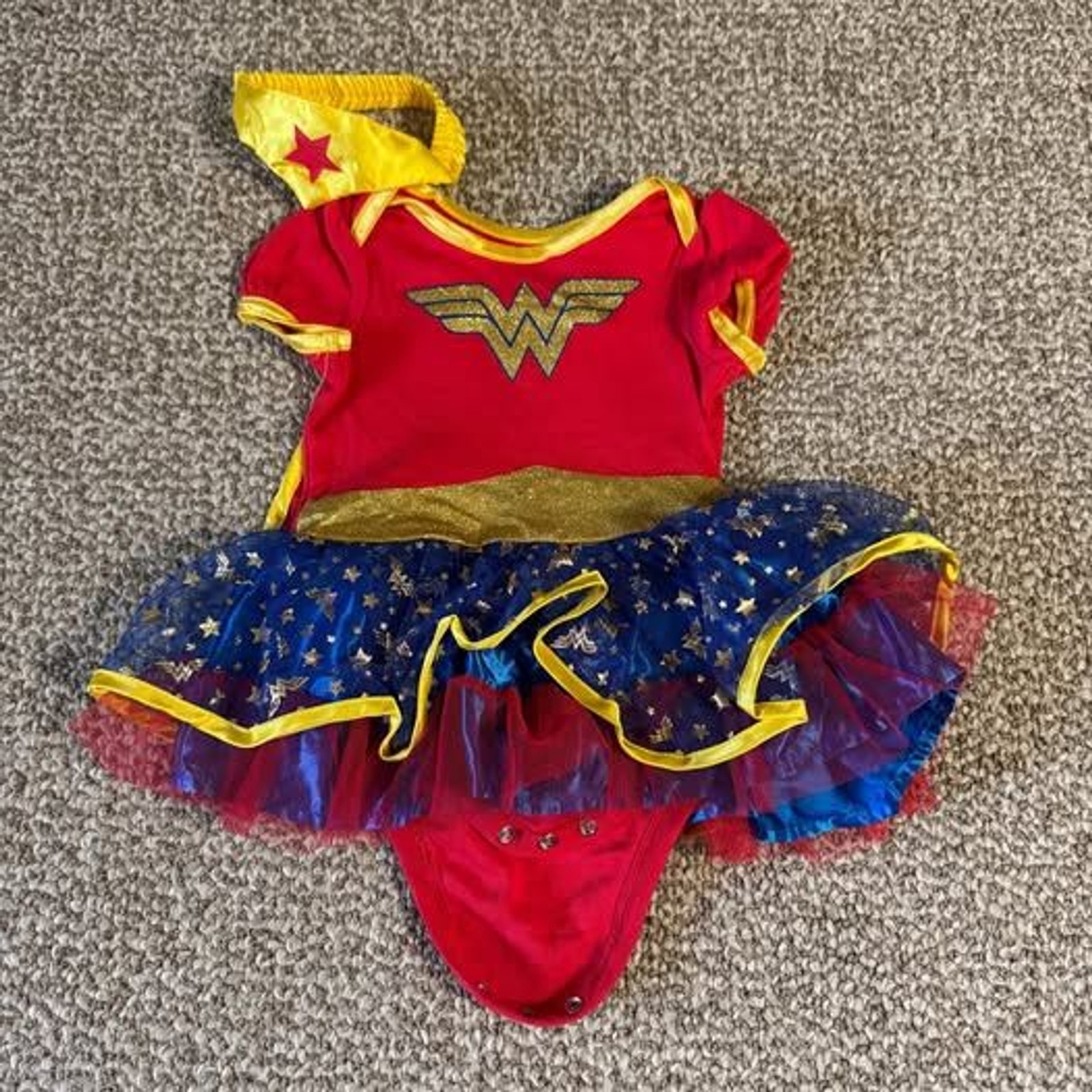 DC Wonder Woman Baby Girl Costume Tutu Bodysuit Cape Headband 3-6 Months