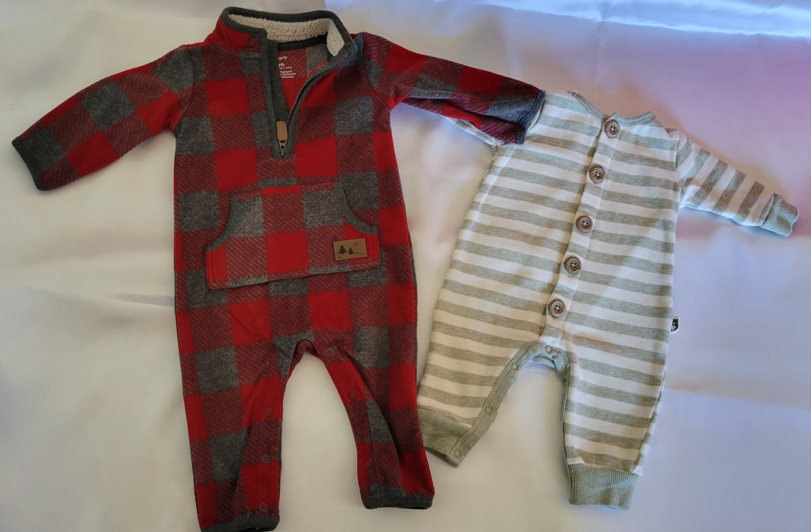 Lot Of 2 Cute Boys One Piece Warm Fuzzy Pajamas, 6 mos Carter’s, 0-3 Rabbit Bear