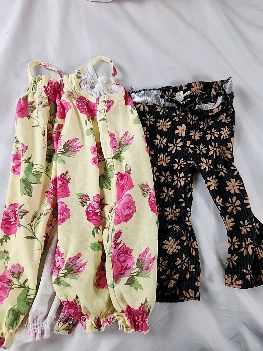 Lot Of 50 Baby Girl Clothing NB 3M 3-6M Mix Assorted