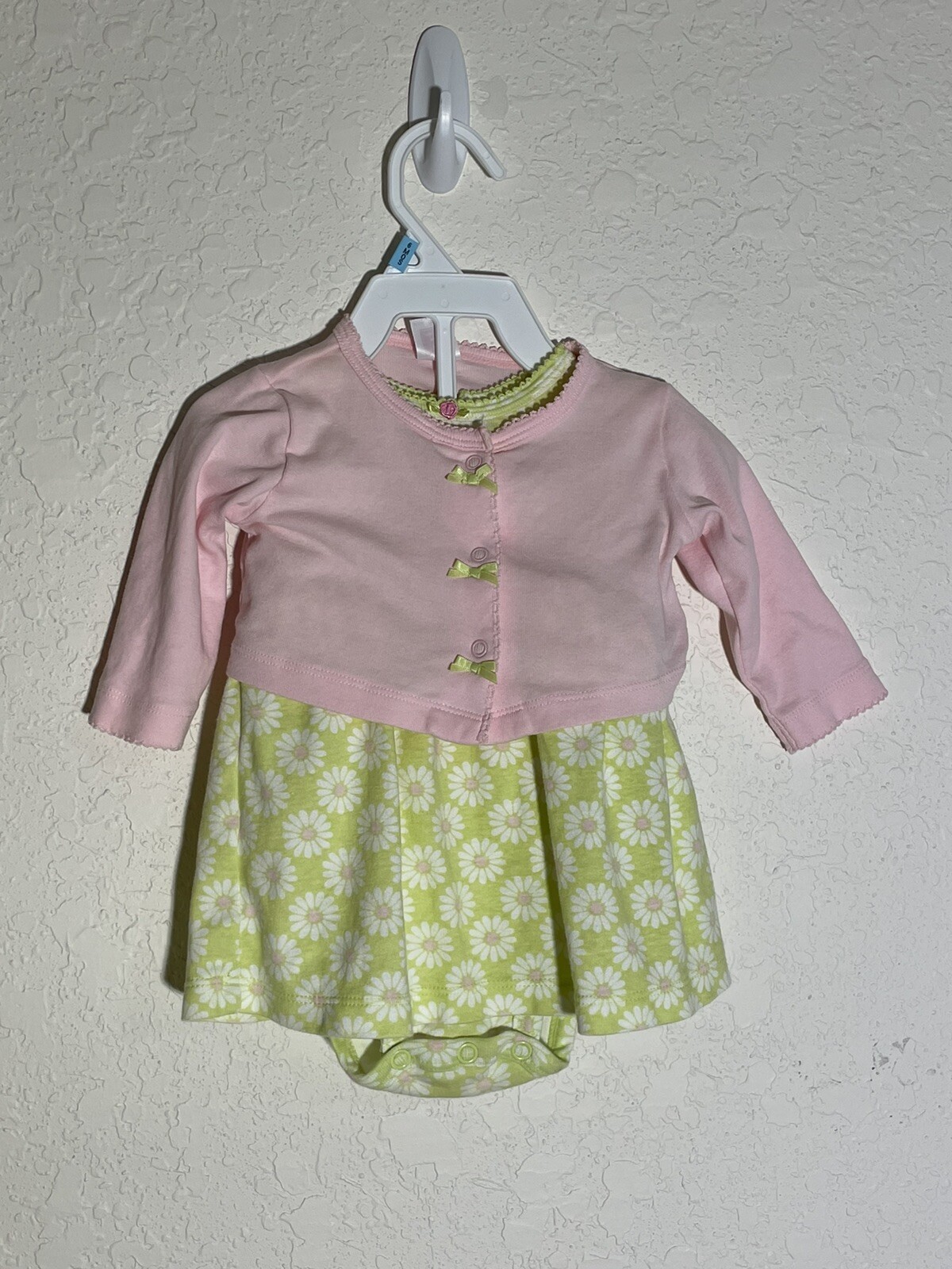 (3) piece baby infant 3 Months girl outfit including shoes pink/white/green