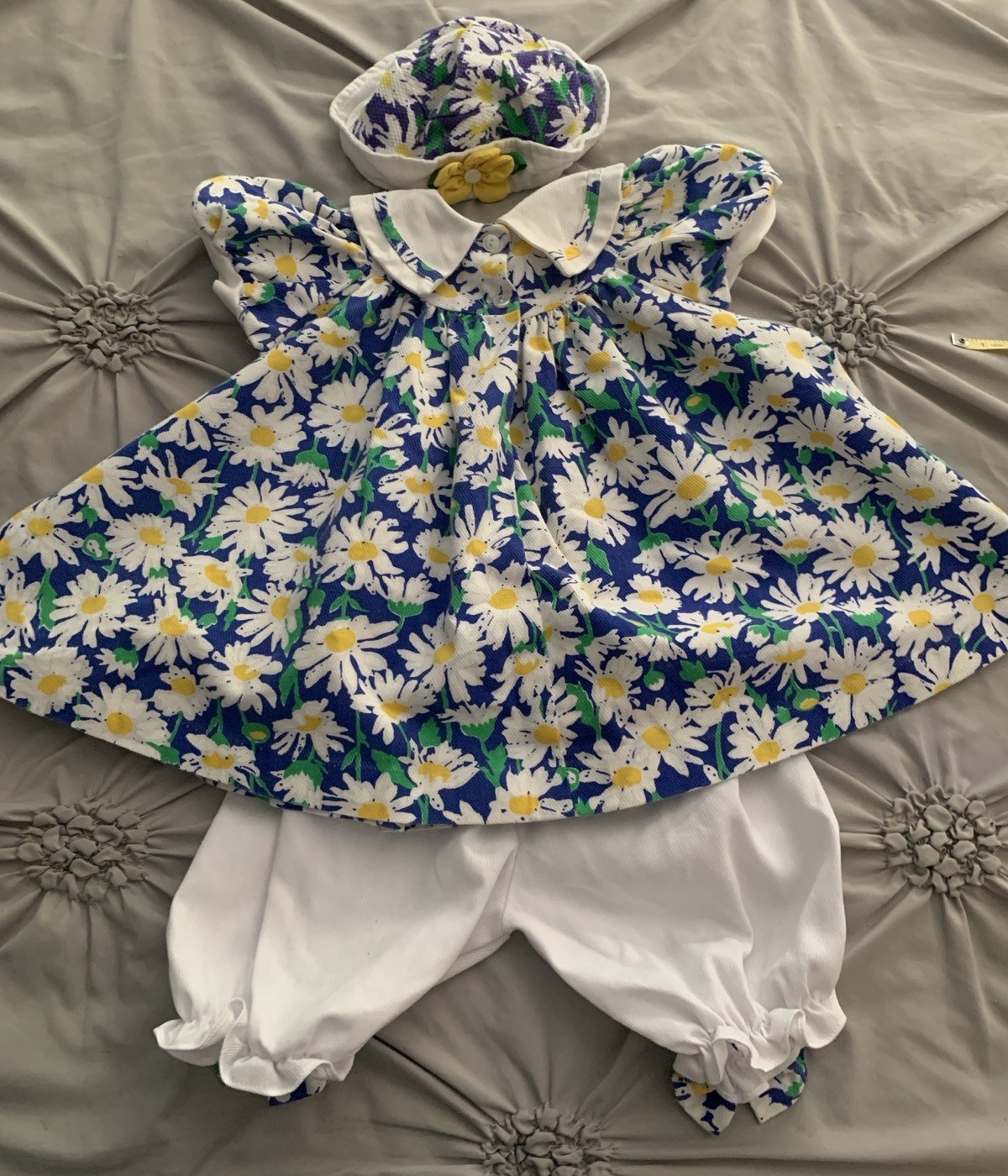 Vintage 1990’s “BRYAN” 3 pc Floral dress, Bloomers & hat set – Girls Size 3T