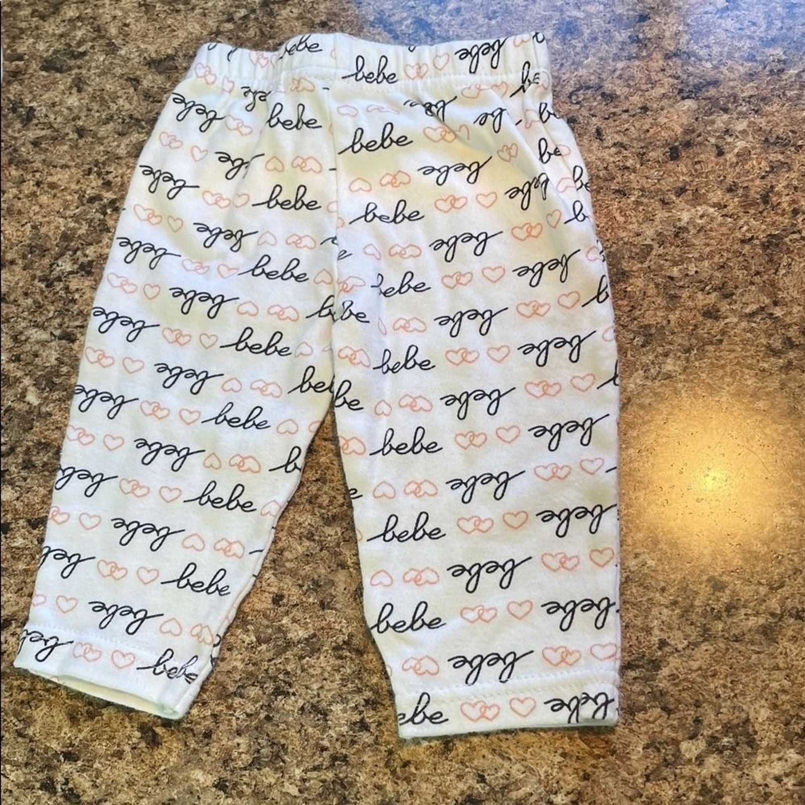 Bebe Baby Girls White Script Logo Heart‎ Print Pants and Hat Set 0-3 Months