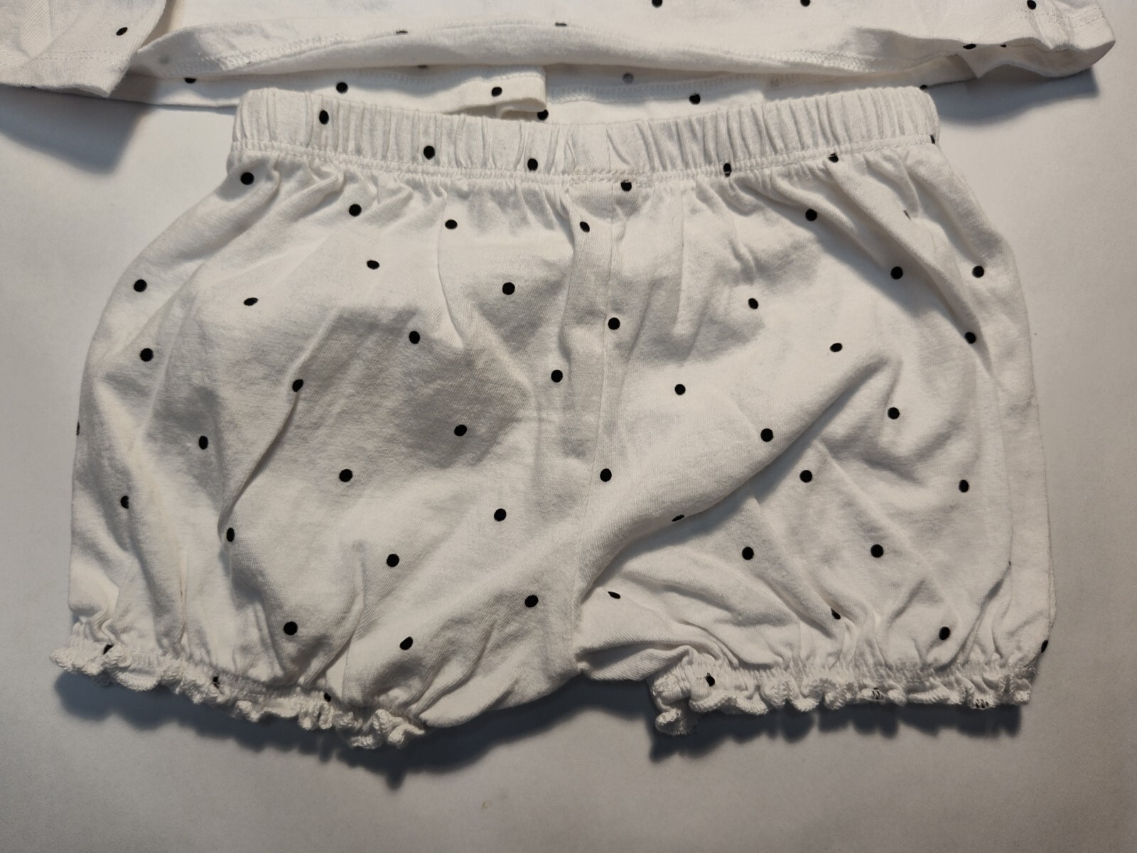 Tucker N Tate Size 6 Month 2 Piece White With Polka Dots Outfit