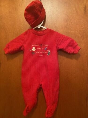 SimplyBasic Christmas Sleeper W/Matching Cuffed Beanie 0-3 Months