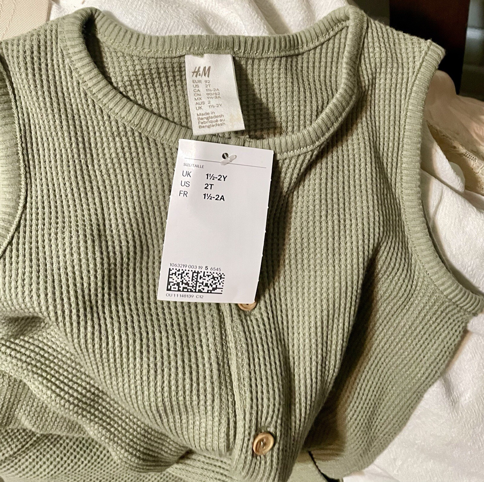 H&M Waffle Cotton Sage Coveralls Pockets 2T + CASH & Co Hat casual 😎Statement