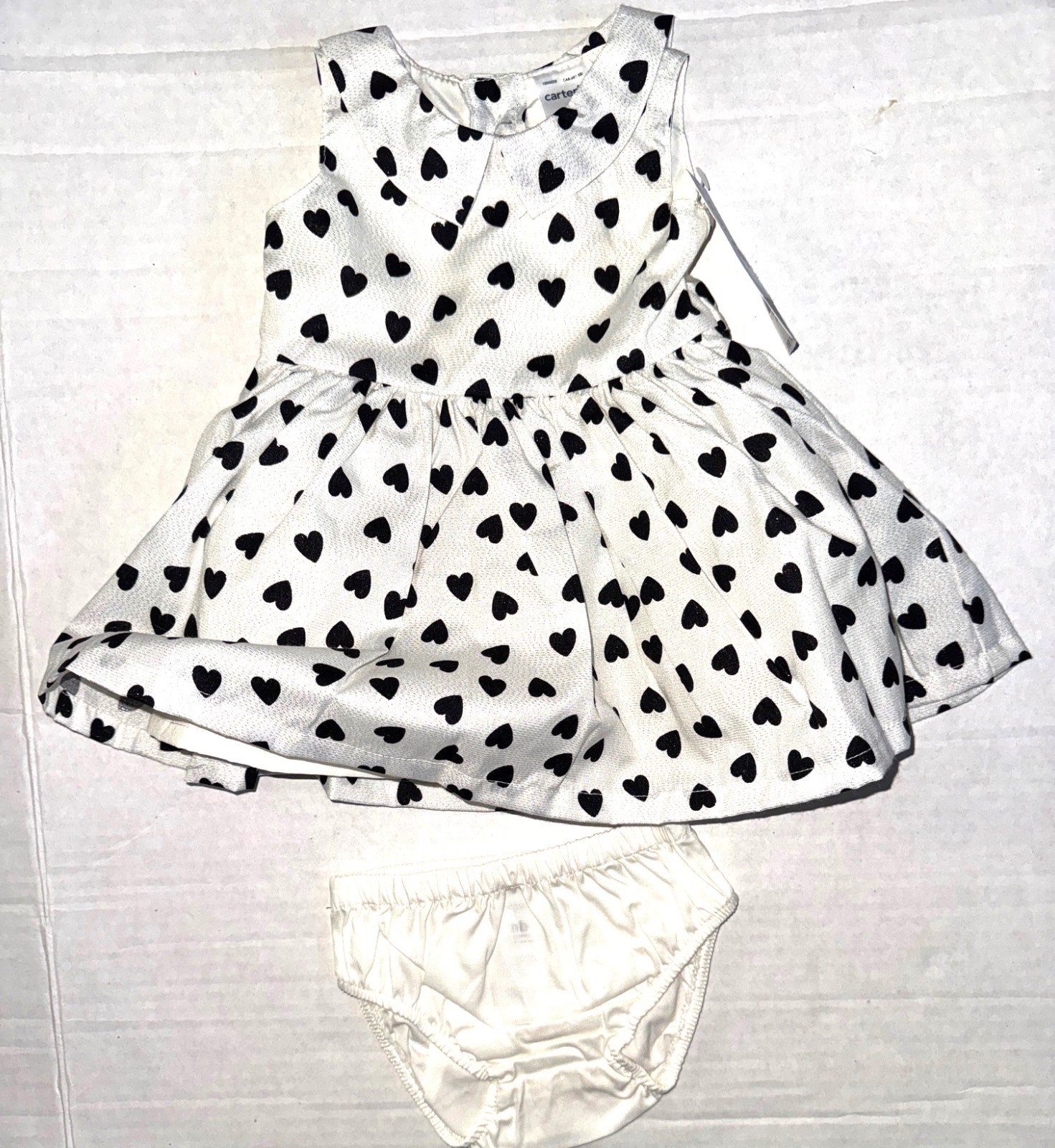 CARTERS 2 piece dress set cream/black HEART motif size NEWBORN