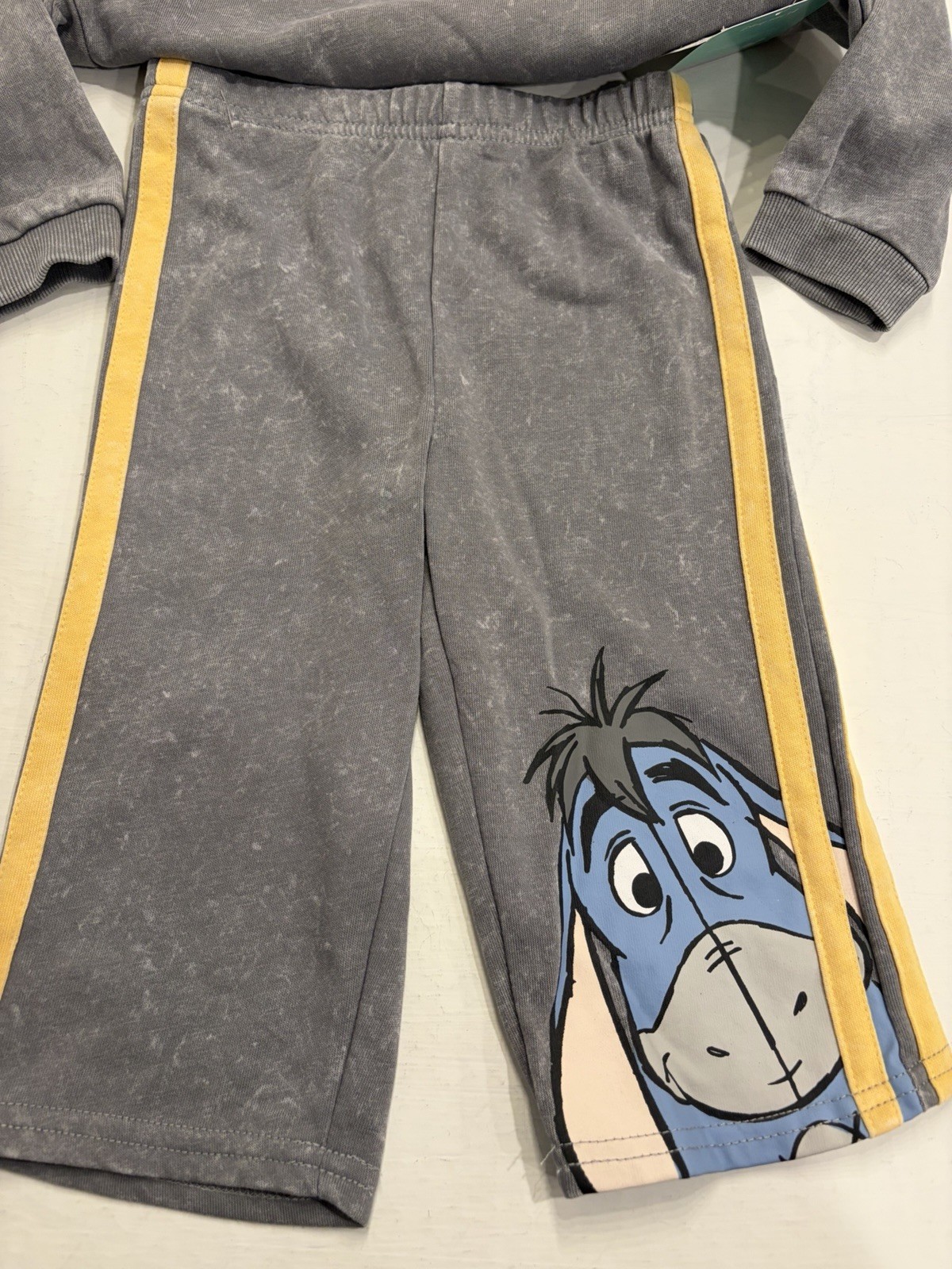 Winnie the Pooh Baby Long Sleeve Crewneck Sweatshirt And Pants Size 18 Months